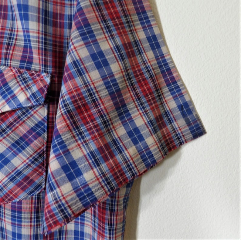 Wrangler Long Tails PolyCotton Western Plaid Pearl Snap Short Sleeve Shirt Men/'s 16 12 Chest Across 24 Made in USA