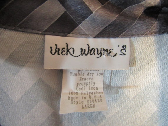 Vintage 1970s Vickie Wayne's Gray Parquet Print S… - image 2