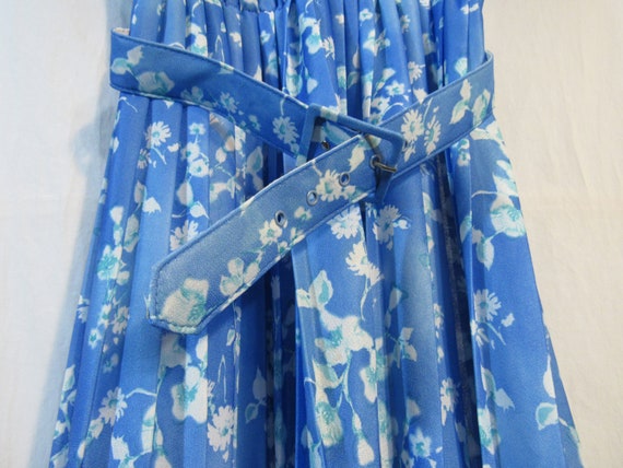 Vintage California Looks Blue Floral Polyester Be… - image 3