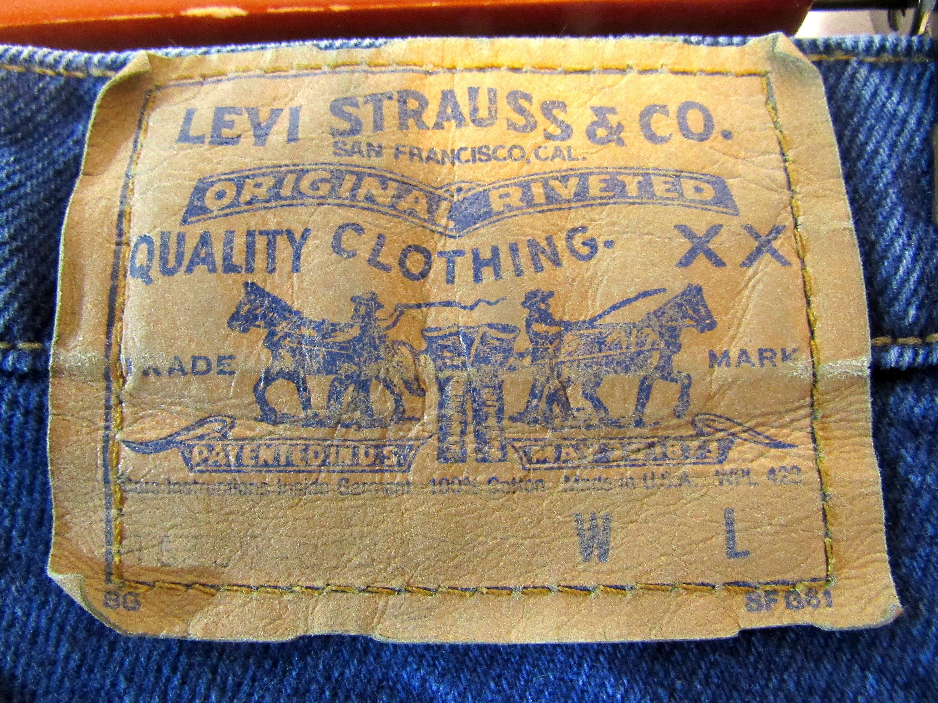 Levis 2024 montgomery mall