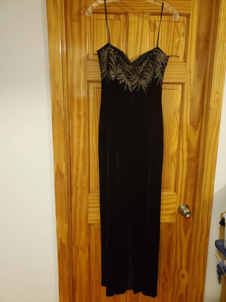 Carmen Marc Valvo Black Beaded Velvet Dress wBolero Jacket sz 10