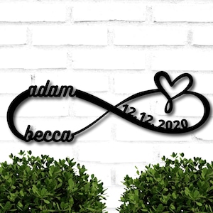 Personalisiertes Metall Unendlichkeitsschild, Unendlichkeitsschild, Individuelles Metallschild, Jubiläumsgeschenk, neu verlobtes Geschenk, Haus Wärmendes Geschenk, Namensschild