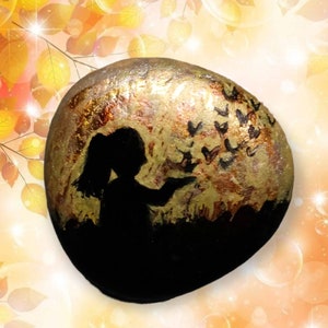 Painted Stone/Gold Leaf/Gift/Lucky Charm