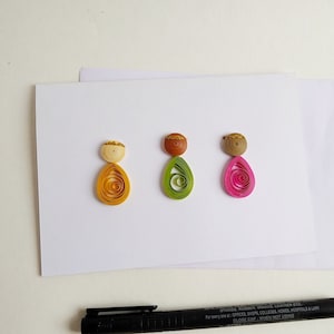 Tarjeta de felicitación de los Reyes Magos con arte original en filigrana de papel 3D para Navidad