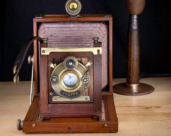 Light Leak 5 - Shutter Camera Clock