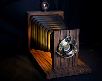 Light Leak 3 - Shutter Camera Clock & Light