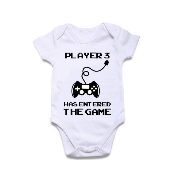 Le joueur 3 est entré dans le jeu Print 3 - 6, 6 - 9 mois Baby Grow BodySuits cadeau d'anniversaire