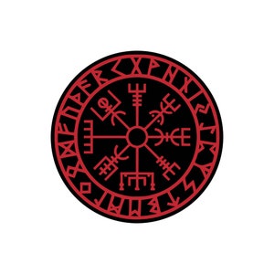 Peut inclure: Un motif circulaire noir avec un symbole Vegvisir rouge, une boussole viking censée guider le porteur par mauvais temps. Le symbole est entouré de texte runique rouge, sur fond blanc.