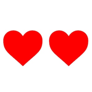 Puede incluir: Dos formas de corazón rojas sobre un fondo blanco. Los corazones son idénticos en forma y tamaño, con una silueta de corazón clásica. La imagen es simple y gráfica, adecuada para diversas aplicaciones de diseño.