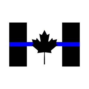 Peut inclure: Un drapeau canadien noir et blanc avec une fine ligne bleue au milieu. Le drapeau est un symbole de soutien aux forces de l'ordre.
