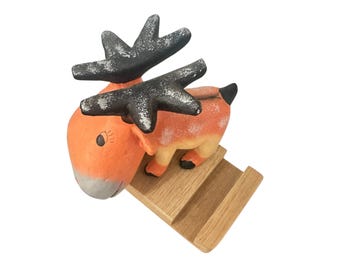 Handmade Wooden Reindeer Phone Holder – Desk Organizer Stand