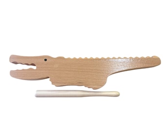 Wooden Alligator Guiro – Minimalist Crocodile Percussion Instrument with Mallet, Natural Wood Musical Gift