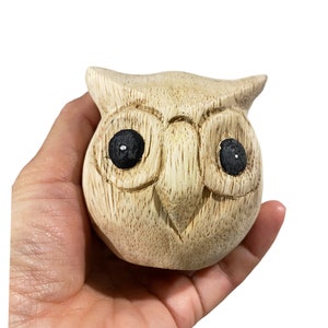 Wooden Owl Figurine: Carved Ball Animal Decoration