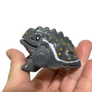 1.5&quot; Small Gray Tree Frog Musical  Percussion Instrument