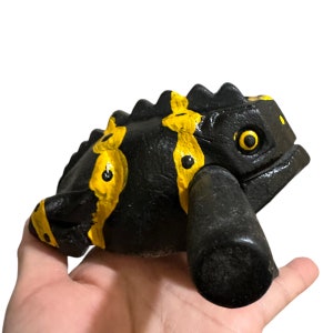 Handmade Wooden Dart Frog Percussion Instrument - Musical Frog