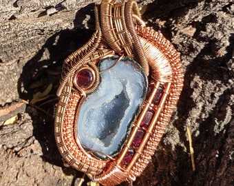 Wire wrapped geode and Garnet pendant, Wire wrapped pendant