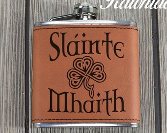 Frasco de cuero irlandés. Slainte Mhaith. Brindis gaélico. Nudo celta. Regalo irlandés. Día de San Patricio. San Patricio. Dicho irlandés. Dicho gaélico.