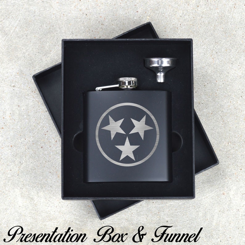 Tennessee Stat Flag Flask. Tennessee Stars Flag Flask. Tennessee Fan Gift Flask. Tennessee Flask. Tennessee Flag Inspired Flask zdjęcie 1