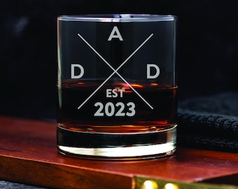 New Dad Gift Whiskey Glass - Dad Established Custom Whiskey Glass - First Time Dad Whiskey Glass - Personalized Glass - Dad - Gift For Dad