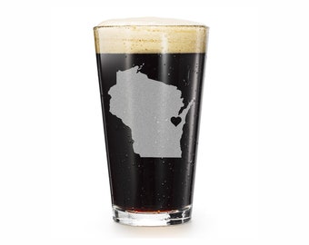 Wisconsin Beer Glass - State Pint Glass - Pint Glass - Personalized Pint Glass - Etched Pint Glass - Groomsmen Pint Glass