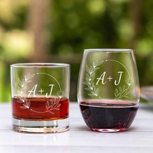 Couples Initials His and Hers Glass Set Engagement Gift Glasses. Engaged Wedding Wine and Whiskey Set Anniversary Gift Set Floral Pattern