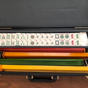 Vintage White Mah Jong SET in Green Case, MahJong Oriental Game, Original Tiles 156, 4 Bakelite Racks, 2 dice, 8 Jokers, Collectible Gifts