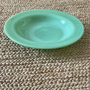 Rare Vintage Fire King Jadeite Restaurant Rimmed Soup Bowl - Jadite 9&#39;&#39; Bowl - G298