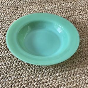 Rare Vintage Fire King Jadeite Restaurant Rimmed Soup Bowl - Jadite 9&#39;&#39; Bowl - G298