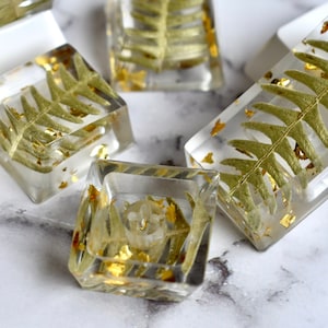 6PCS Resin Keycaps Set with Green Fern Leaves and Golden Flakes for Mechanical Keyboard | Arrow, Caps Lock, Esc Keys