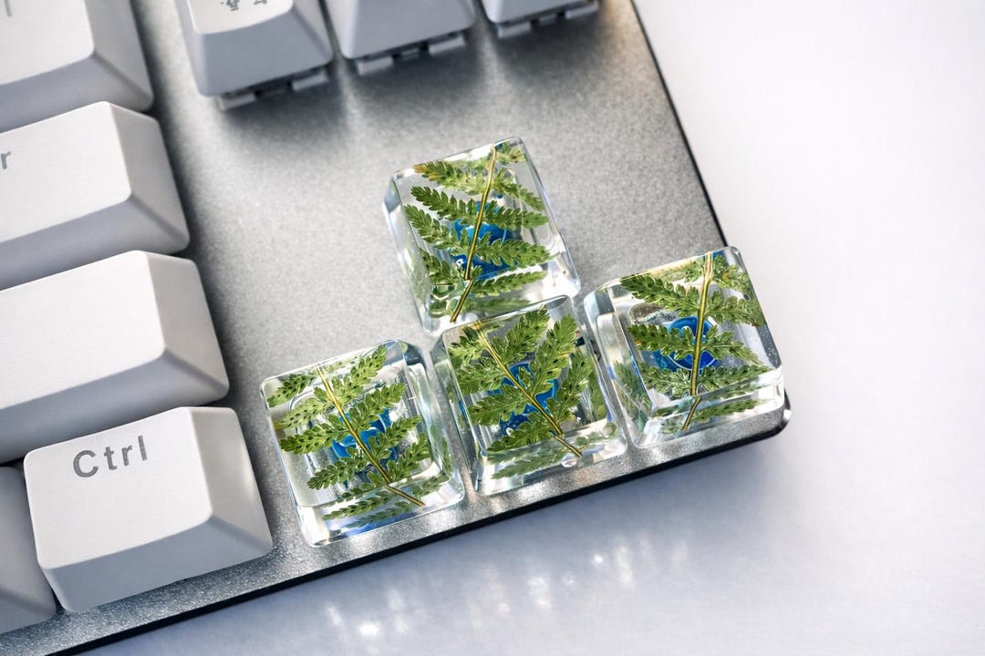 FINAL STOCK | 4PCS Plant Resin Keycaps | Arrow Set With Real Green Fern ...