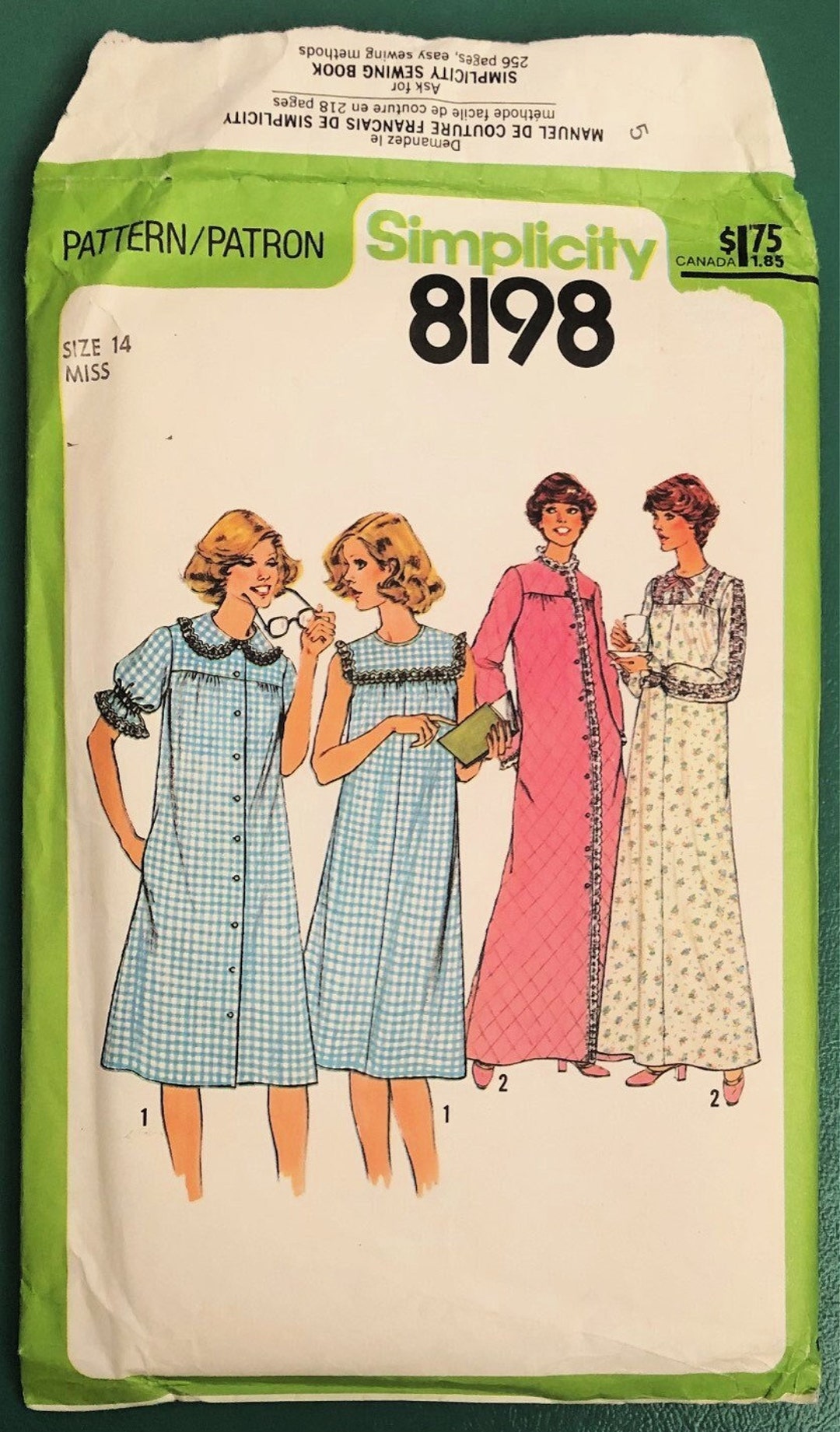 Vintage 70's Nightgown & Dressing Gown Sewing Pattern Simplicity 8198