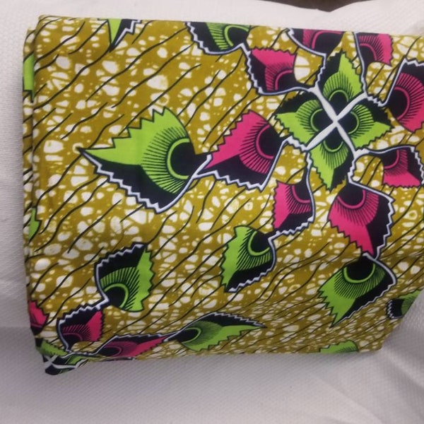 Kenyan kitenge fabric. Use to make your own outfit. Gift for anyone.