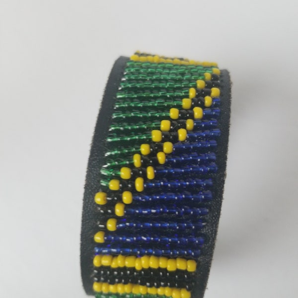 African beaded unisex bracelets. Country flag unisex bracelets. Wrist bracelet. Gift for him. Gift for boyfriend. Gift for husband