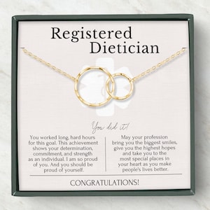 Cadeaux d'une diététiste professionnelle pour elle | Collier cadeau de remise des diplômes avec carte de message | Colliers Diplômés Or et Argent | Félicitations Idées cadeaux