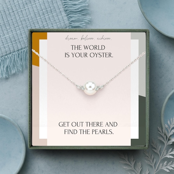 Collana di perle per la laurea, regalo per la laurea universitaria, regalo per la laurea delle superiori, regalo per la migliore amica all'università, argento sterling - Italia