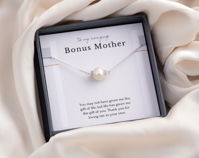 Bonus mom gift from bride, Bonus mom necklace, Stepmom wedding gift from the groom, Dainty pearl necklace, Sterling Silver
