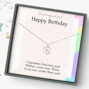 Unicorno Collana di compleanno argento, collana unicorno per compleanno bambina, collana iniziale personalizzata, Collana Dainty