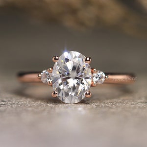 Moissanite Engagement Ring 14K gold Oval engagement ring Three stone wedding Band Diamond Ring Rings For Women Promise Ring Bridal Ring