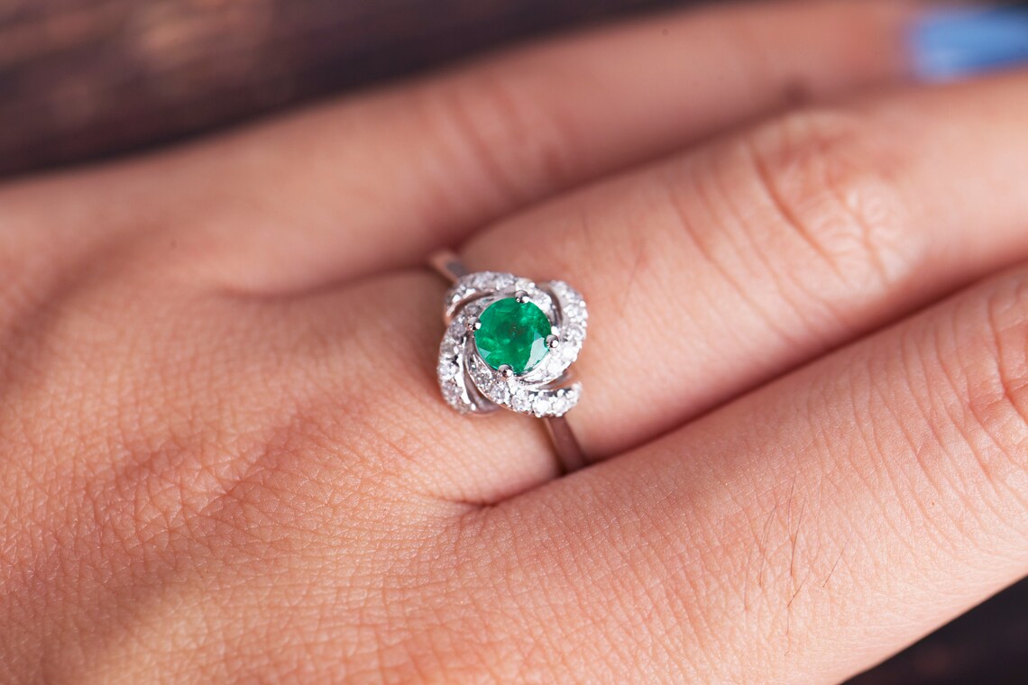Vintage Emerald Engagement Ring White Gold RingNatural Etsy
