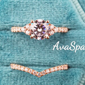 Vintage Moissanite Engagement Ring Set Rose Gold 7 Stones 6.5mm Round Moissanite Ring Wedding Diamond Ring Set Bridal Ring Set Promise Ring