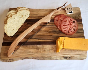 Cuchillo de arce hecho a mano con hoja de acero inoxidable: ideal para pan de masa madre, queso y para cortar en la cocina.