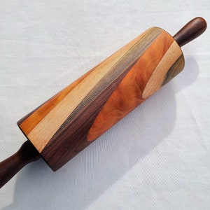 Traditional Rolling Pin/ Large Traditional Rolling Pin with Handles/ Handcrafted from Cherry, Black Walnut, Maple/ Bakers Rolling Pin
