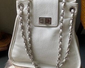 Vintage Chanel White Leather Shoulder Chain Bag