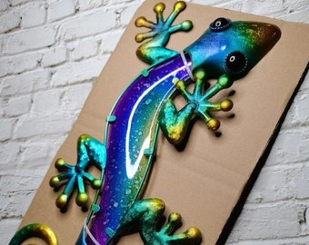 Schöner Deko Gecko Eidechse Salamander Wandhänger Wanddekoration Metall Bunt NEU 