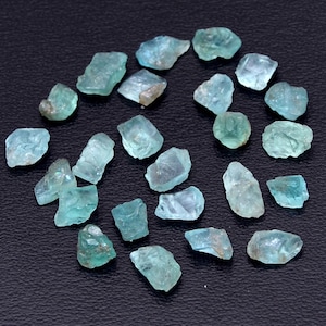 80 Carat Raw Apatite Crystal- Genuine Apatite- Natural Apatite- Blue Apatite- Rough Apatite- Apatite Gemstone- 8 - 10mm Approx
