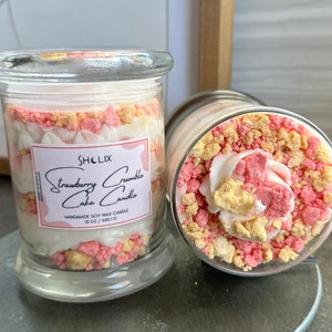 Strawberry Crumble Cake Candle image 2