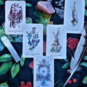 Lectura intuitiva del tarot de cinco cartas para el mes que viene