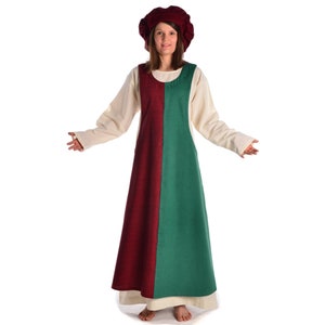 Medieval Surkot Mi-Parti Overdress Two-Tone Irekel Made of Cotton Medieval dress HEMAD Rot-Grün
