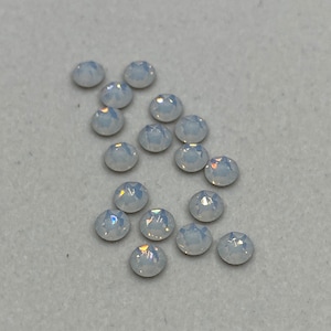 Swarovski 2088 (SS12)- Flatback Crystal - White Opal