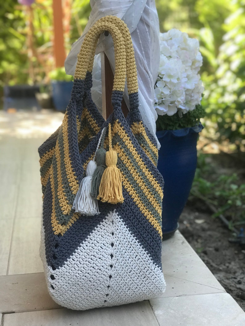 Crochet Big BagMakreme Purse With Tassels | Etsy